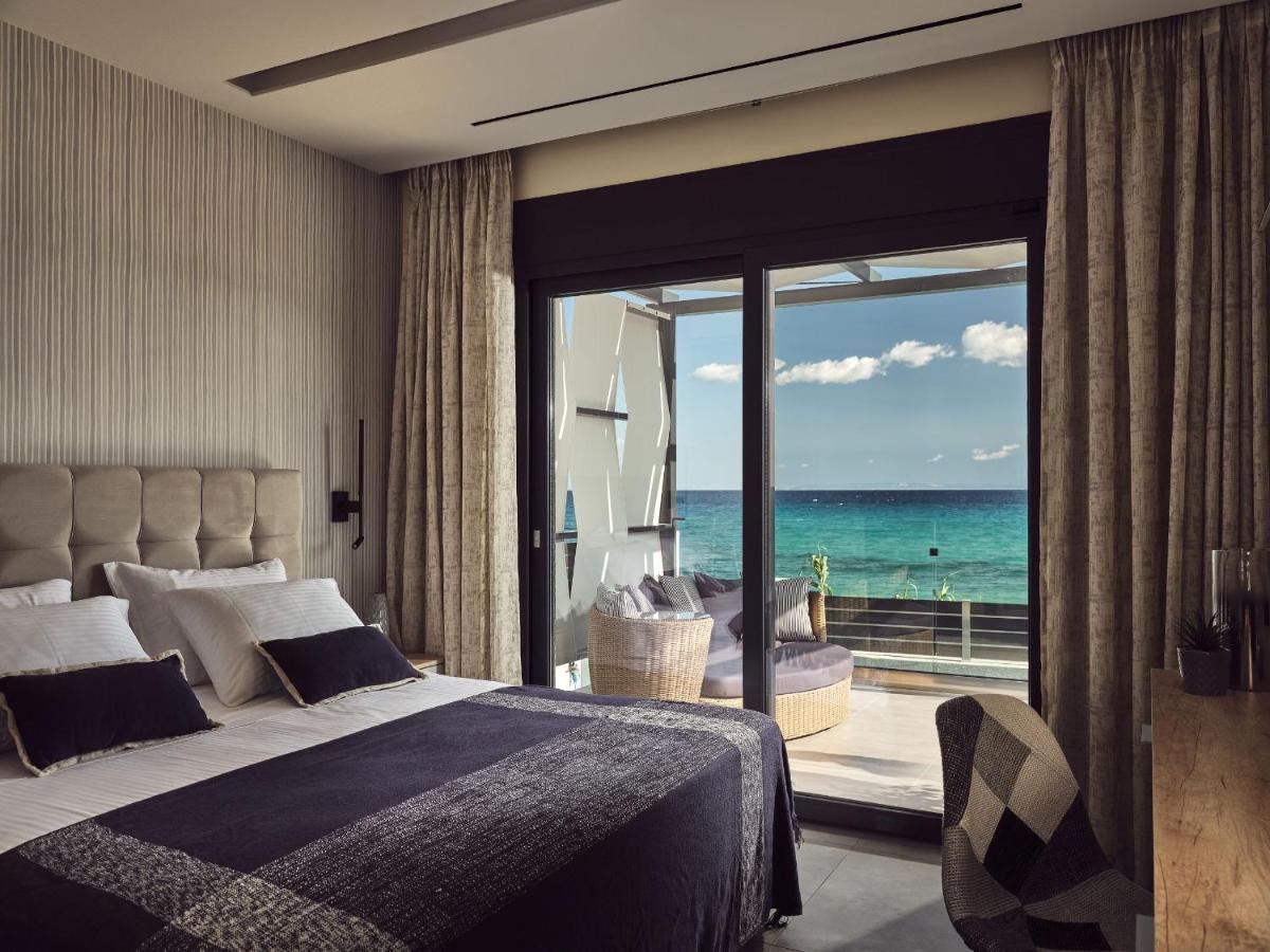 Blue View Villa - Coastal Elegance With Swim Spa, By Zantewize 알리카나스 외부 사진