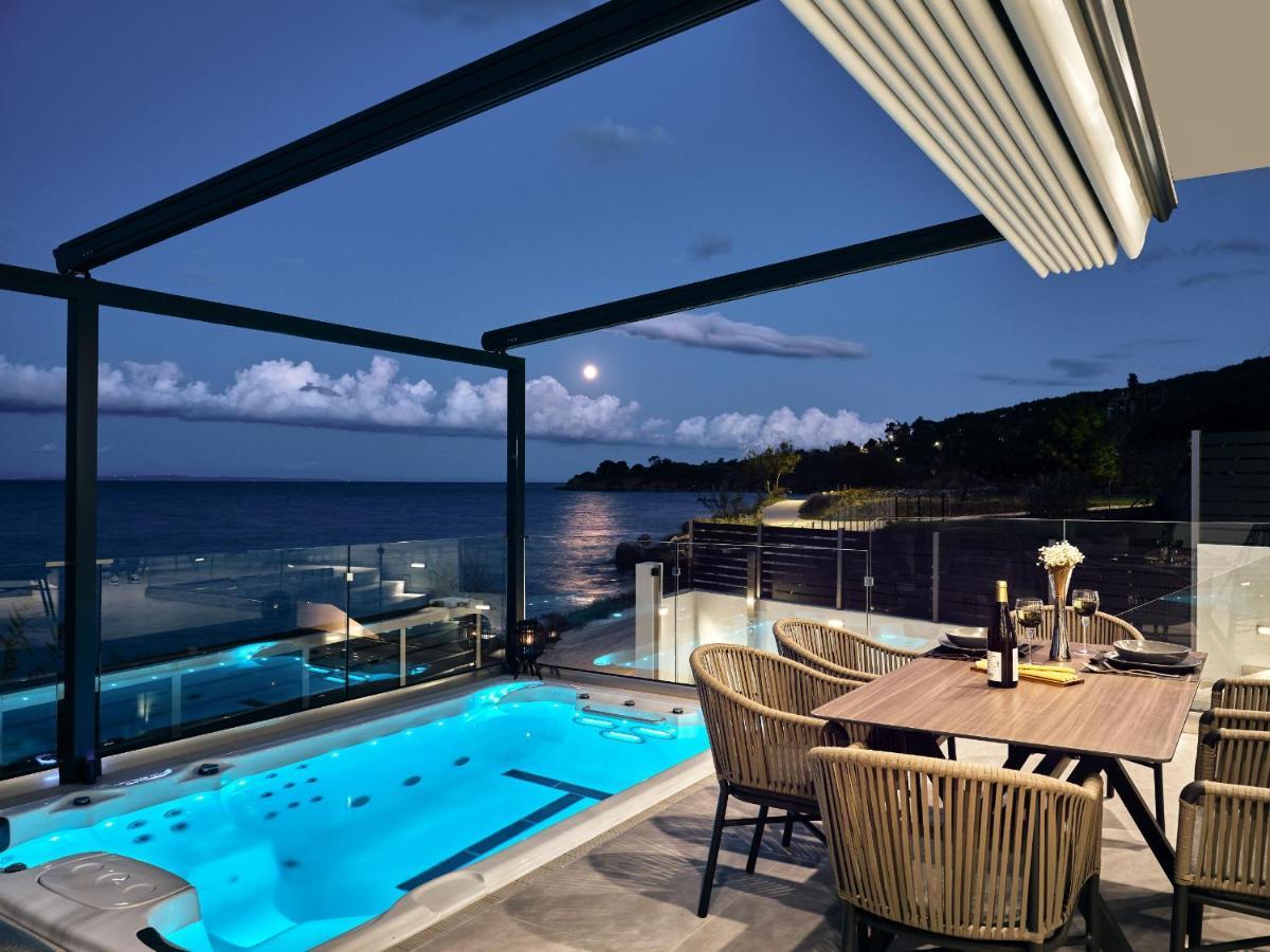 Blue View Villa - Coastal Elegance With Swim Spa, By Zantewize 알리카나스 외부 사진