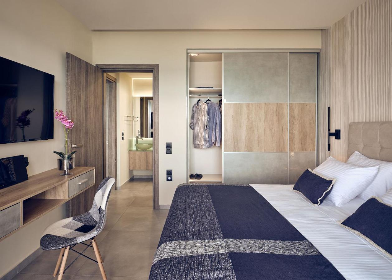 Blue View Villa - Coastal Elegance With Swim Spa, By Zantewize 알리카나스 외부 사진