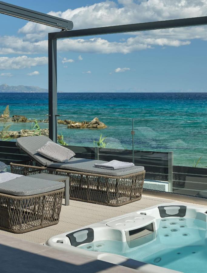 Blue View Villa - Coastal Elegance With Swim Spa, By Zantewize 알리카나스 외부 사진